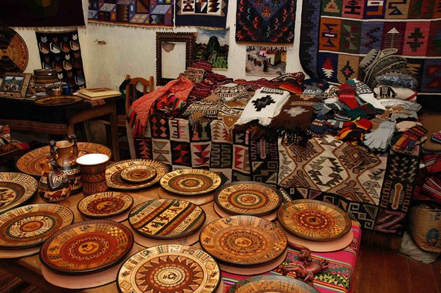 Artesanía inca. En Cuzco hay muchas tiendas donde comprar buenas piezas de cerámica