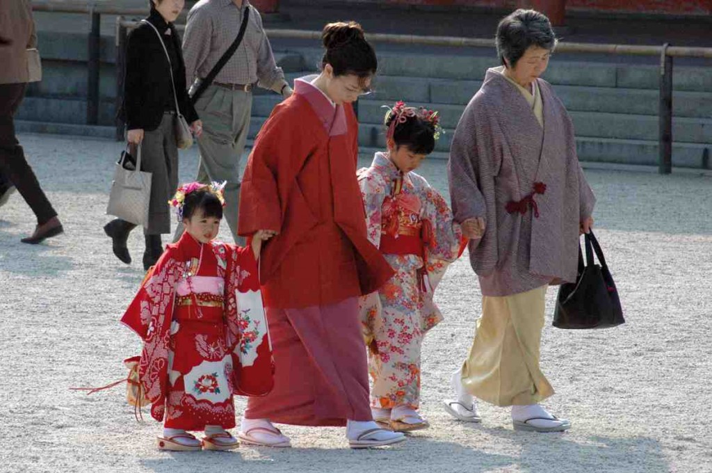 A diferencia de occidente, los japoneses han encontrado la manera de avanzar sin renunciar al pasado.