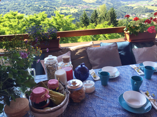 Maso Azzurro B&B, Premione, via dei Dossi 3, ( Stenico), Giudicarie, Trentino, Italy.