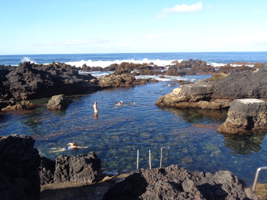 Costa de Quatro Ribeiras, al lado de Biscoitos