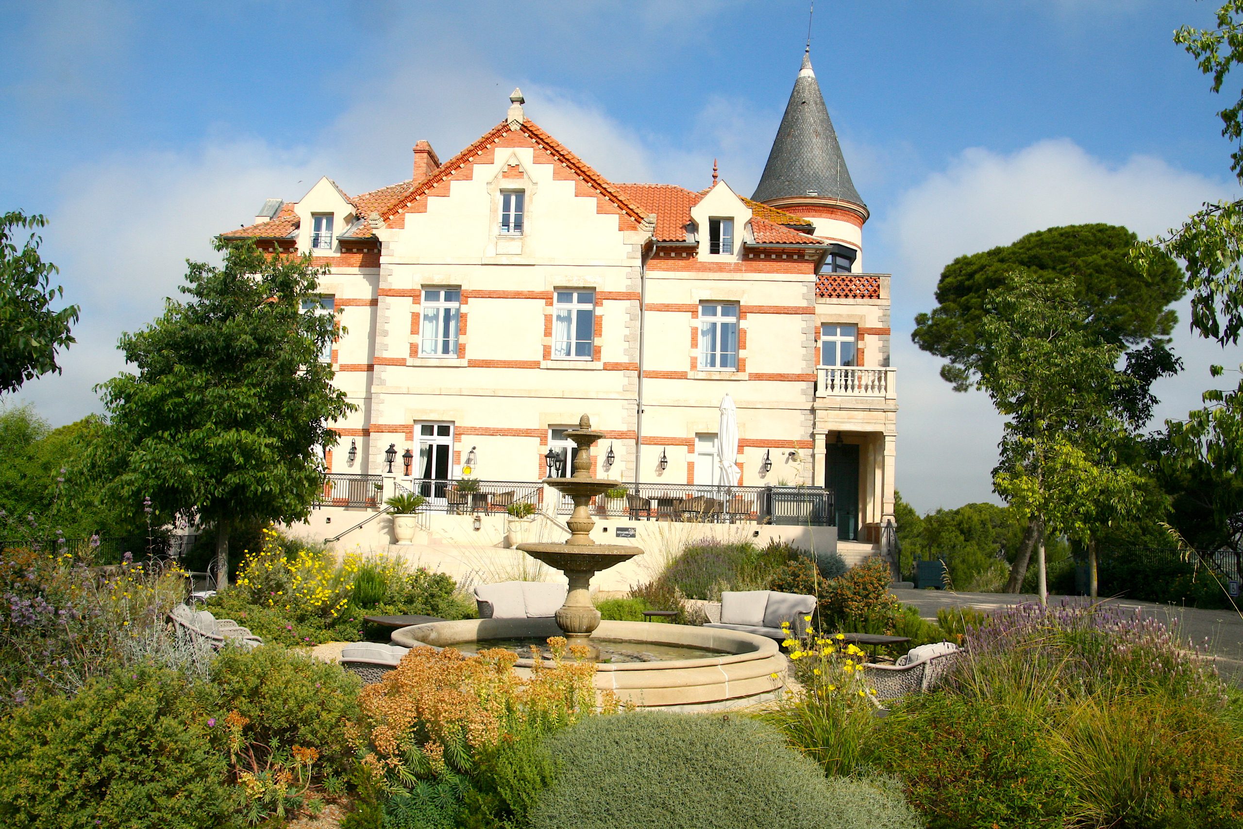 Château Capitoul: el arte de vivir entre viñedos, mar y patrimonio en el corazón del Languedoc